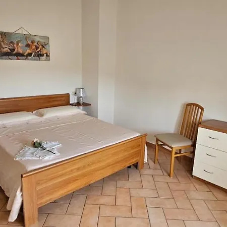 Delizioso Collinare Apartamento *