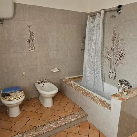 Delizioso Collinare Apartamento *